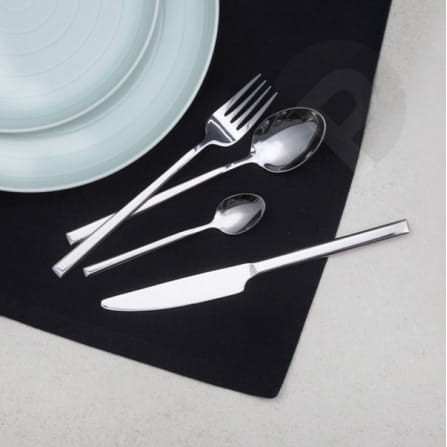 Sztućce w zestawie 24 elementy Como AMBITION