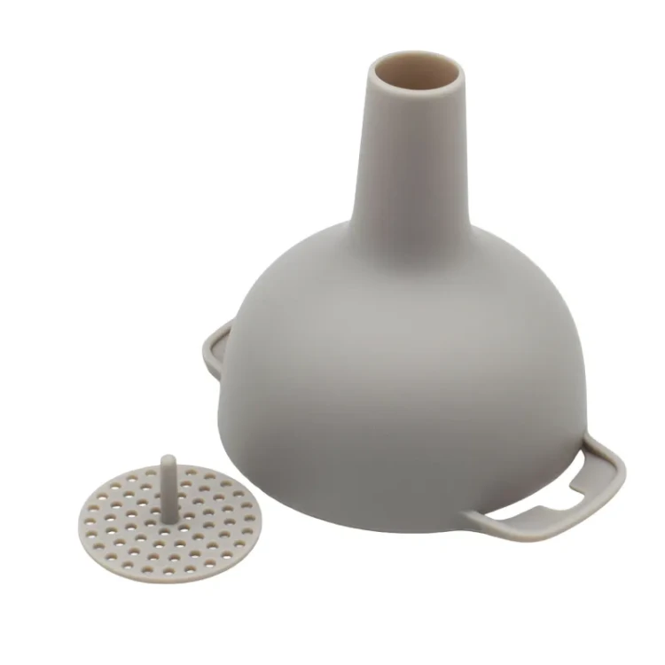 lejek-plast-z-sitkiem-12cm-tr1302 (6).jpg